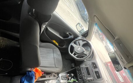 Volkswagen Polo VI (EU Market), 2017 год, 400 000 рублей, 14 фотография