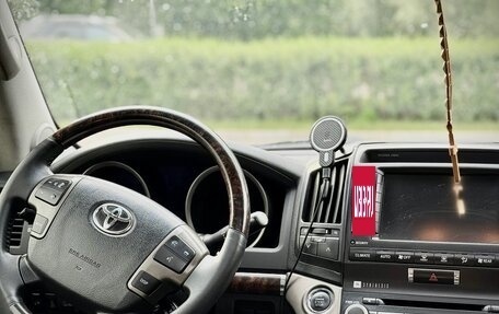 Toyota Land Cruiser 200, 2011 год, 3 490 000 рублей, 23 фотография
