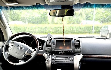 Toyota Land Cruiser 200, 2011 год, 3 490 000 рублей, 27 фотография
