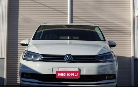 Volkswagen Touran III, 2020 год, 1 990 099 рублей, 2 фотография