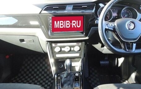 Volkswagen Touran III, 2020 год, 1 990 099 рублей, 8 фотография