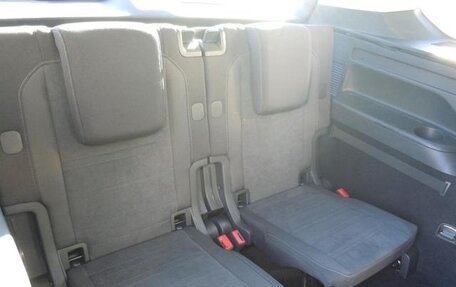 Volkswagen Touran III, 2020 год, 1 990 099 рублей, 16 фотография