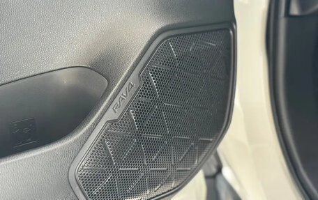 Toyota RAV4, 2022 год, 2 111 027 рублей, 9 фотография
