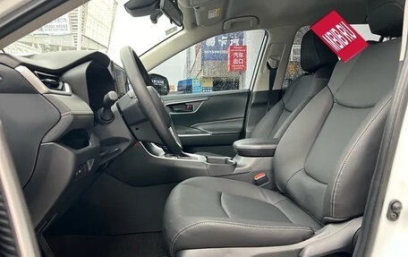 Toyota RAV4, 2022 год, 2 111 027 рублей, 11 фотография