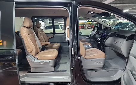 Hyundai Staria, 2022 год, 3 100 000 рублей, 5 фотография