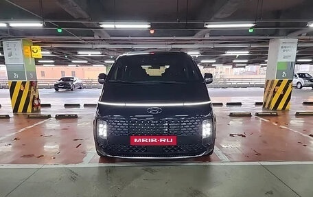 Hyundai Staria, 2022 год, 3 100 000 рублей, 2 фотография