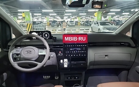 Hyundai Staria, 2022 год, 3 100 000 рублей, 6 фотография