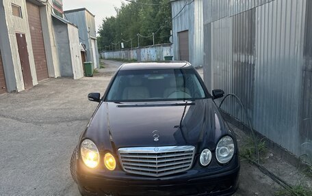 Mercedes-Benz E-Класс, 2002 год, 549 999 рублей, 6 фотография