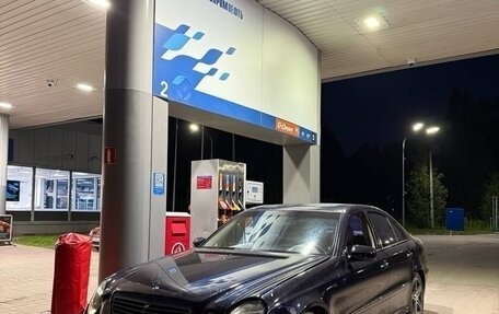 Mercedes-Benz E-Класс, 2002 год, 549 999 рублей, 2 фотография