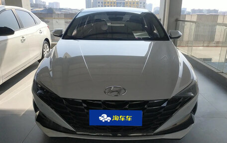 Hyundai Elantra, 2021 год, 1 900 000 рублей, 3 фотография