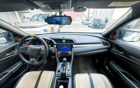Honda Civic, 2022 год, 1 500 000 рублей, 12 фотография
