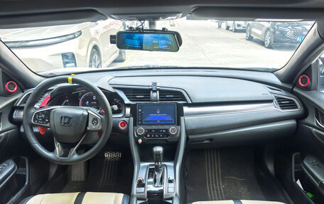 Honda Civic, 2022 год, 1 500 000 рублей, 18 фотография