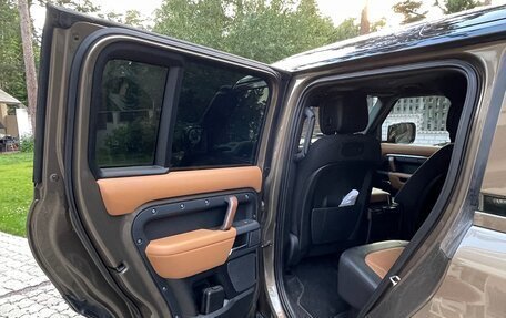 Land Rover Defender II, 2020 год, 7 500 000 рублей, 9 фотография