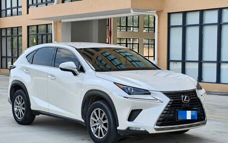Lexus NX I, 2021 год, 2 680 000 рублей, 3 фотография