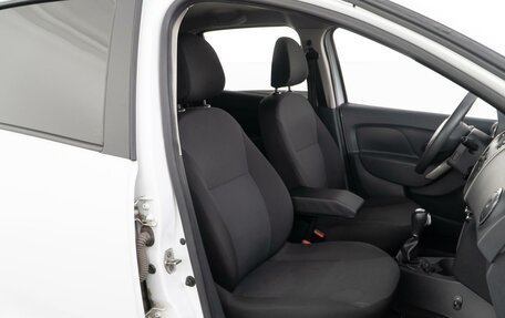 Renault Logan II, 2016 год, 779 090 рублей, 8 фотография