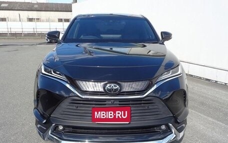 Toyota Harrier, 2022 год, 2 100 000 рублей, 3 фотография
