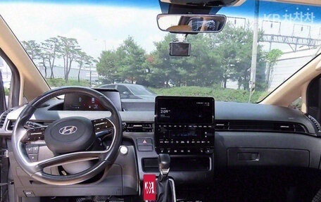 Hyundai Staria, 2022 год, 3 280 000 рублей, 5 фотография