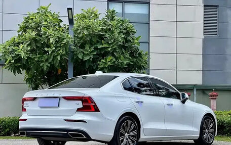 Volvo S60 III, 2022 год, 2 310 000 рублей, 6 фотография