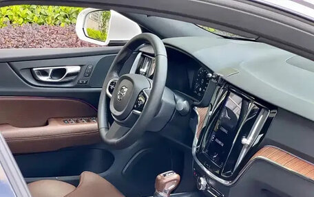 Volvo S60 III, 2022 год, 2 310 000 рублей, 16 фотография