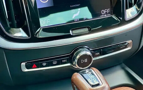 Volvo S60 III, 2022 год, 2 310 000 рублей, 32 фотография