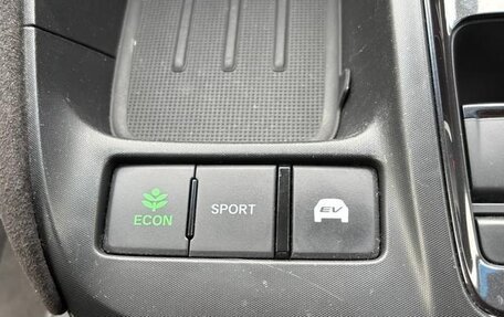 Honda Insight III, 2022 год, 1 610 000 рублей, 18 фотография