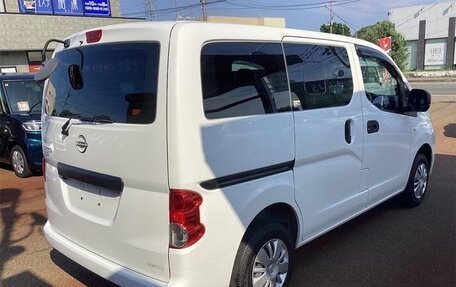 Nissan NV200, 2022 год, 1 220 000 рублей, 4 фотография