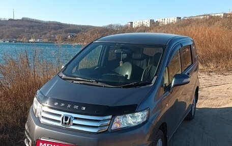 Honda Freed I, 2011 год, 830 000 рублей, 2 фотография