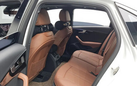 Audi A4, 2022 год, 2 475 000 рублей, 9 фотография