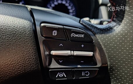 Hyundai Kona I, 2022 год, 1 600 000 рублей, 13 фотография