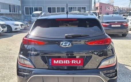 Hyundai Kona I, 2022 год, 1 600 000 рублей, 5 фотография