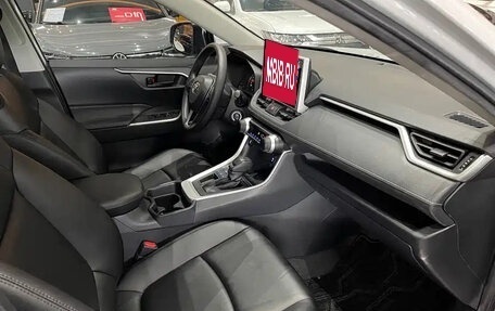 Toyota RAV4, 2022 год, 2 140 027 рублей, 10 фотография