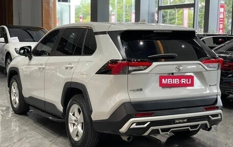 Toyota RAV4, 2022 год, 2 140 027 рублей, 8 фотография
