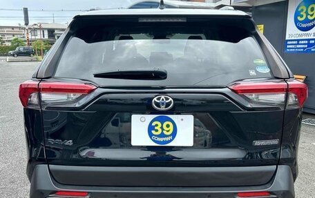 Toyota RAV4, 2022 год, 2 211 000 рублей, 8 фотография