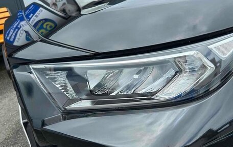 Toyota RAV4, 2022 год, 2 211 000 рублей, 10 фотография