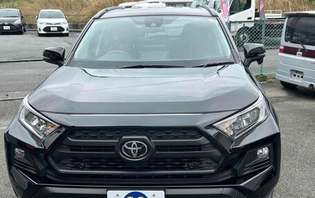 Toyota RAV4, 2022 год, 2 211 000 рублей, 3 фотография