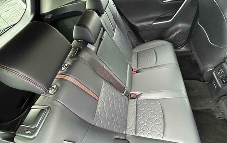 Toyota RAV4, 2022 год, 2 211 000 рублей, 29 фотография