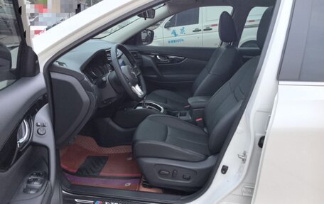 Nissan X-Trail, 2022 год, 2 100 000 рублей, 10 фотография