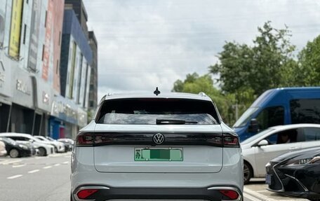 Volkswagen ID.4, 2022 год, 1 800 000 рублей, 5 фотография