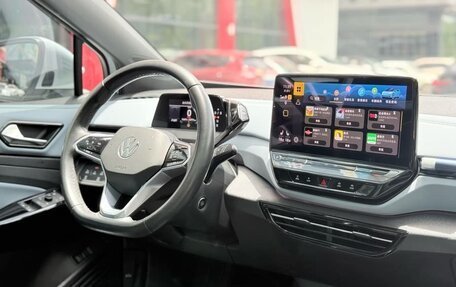 Volkswagen ID.4, 2022 год, 1 800 000 рублей, 12 фотография
