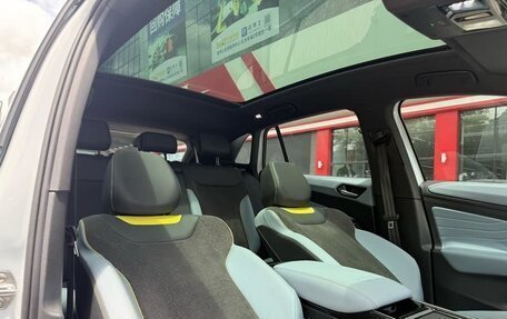 Volkswagen ID.4, 2022 год, 1 800 000 рублей, 16 фотография
