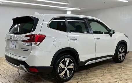 Subaru Forester, 2022 год, 2 800 000 рублей, 2 фотография