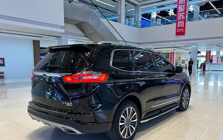 Ford Edge II рестайлинг, 2022 год, 2 300 000 рублей, 3 фотография