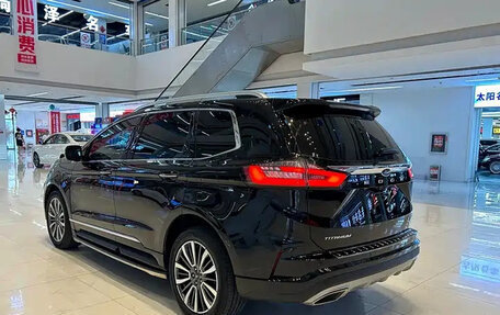 Ford Edge II рестайлинг, 2022 год, 2 300 000 рублей, 5 фотография