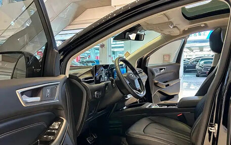 Ford Edge II рестайлинг, 2022 год, 2 300 000 рублей, 9 фотография