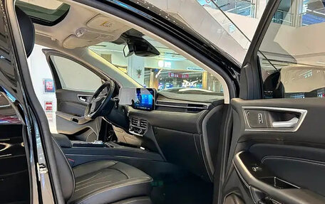 Ford Edge II рестайлинг, 2022 год, 2 300 000 рублей, 15 фотография