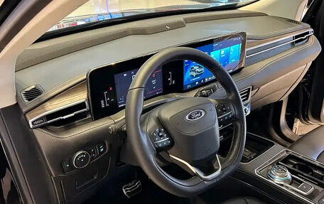 Ford Edge II рестайлинг, 2022 год, 2 300 000 рублей, 16 фотография