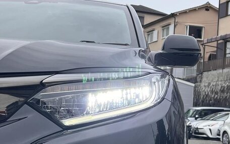 Honda Vezel, 2022 год, 1 460 000 рублей, 8 фотография