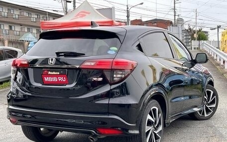 Honda Vezel, 2022 год, 1 460 000 рублей, 4 фотография
