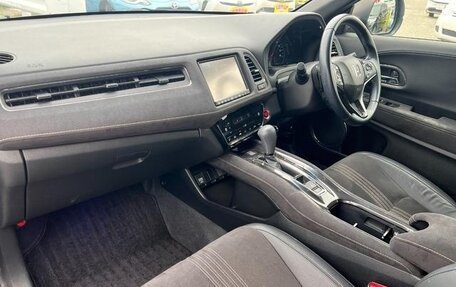 Honda Vezel, 2022 год, 1 460 000 рублей, 12 фотография