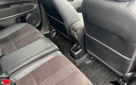 Honda Vezel, 2022 год, 1 460 000 рублей, 18 фотография